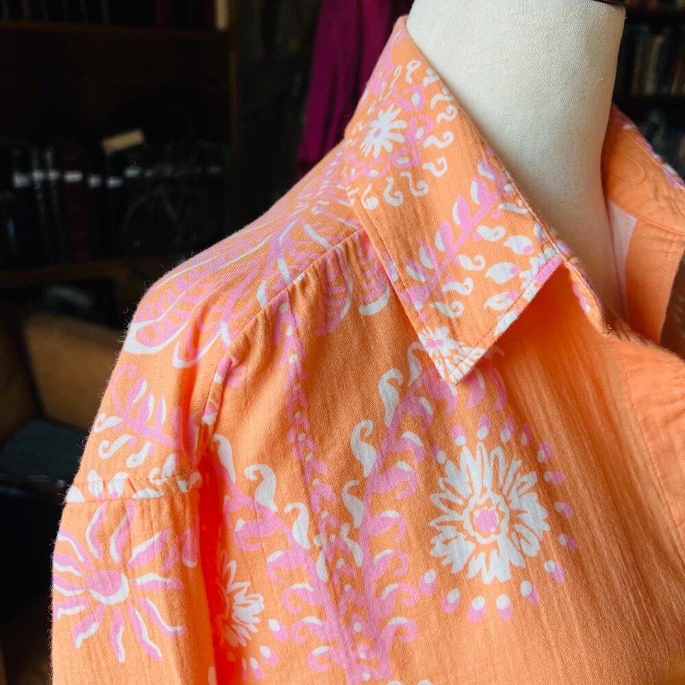 Lilly Pulitzer Button-Up Top - Picture 10 of 13